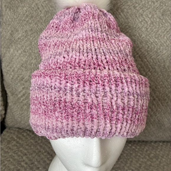 Pink Knitted Beanie with Pom Pom Slouch beanie Velour unisex - Picture 2 of 2
